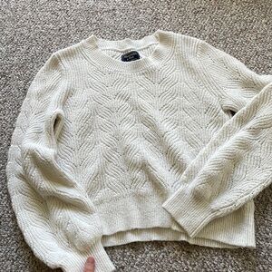 Lightweight Abercrombie sweater
